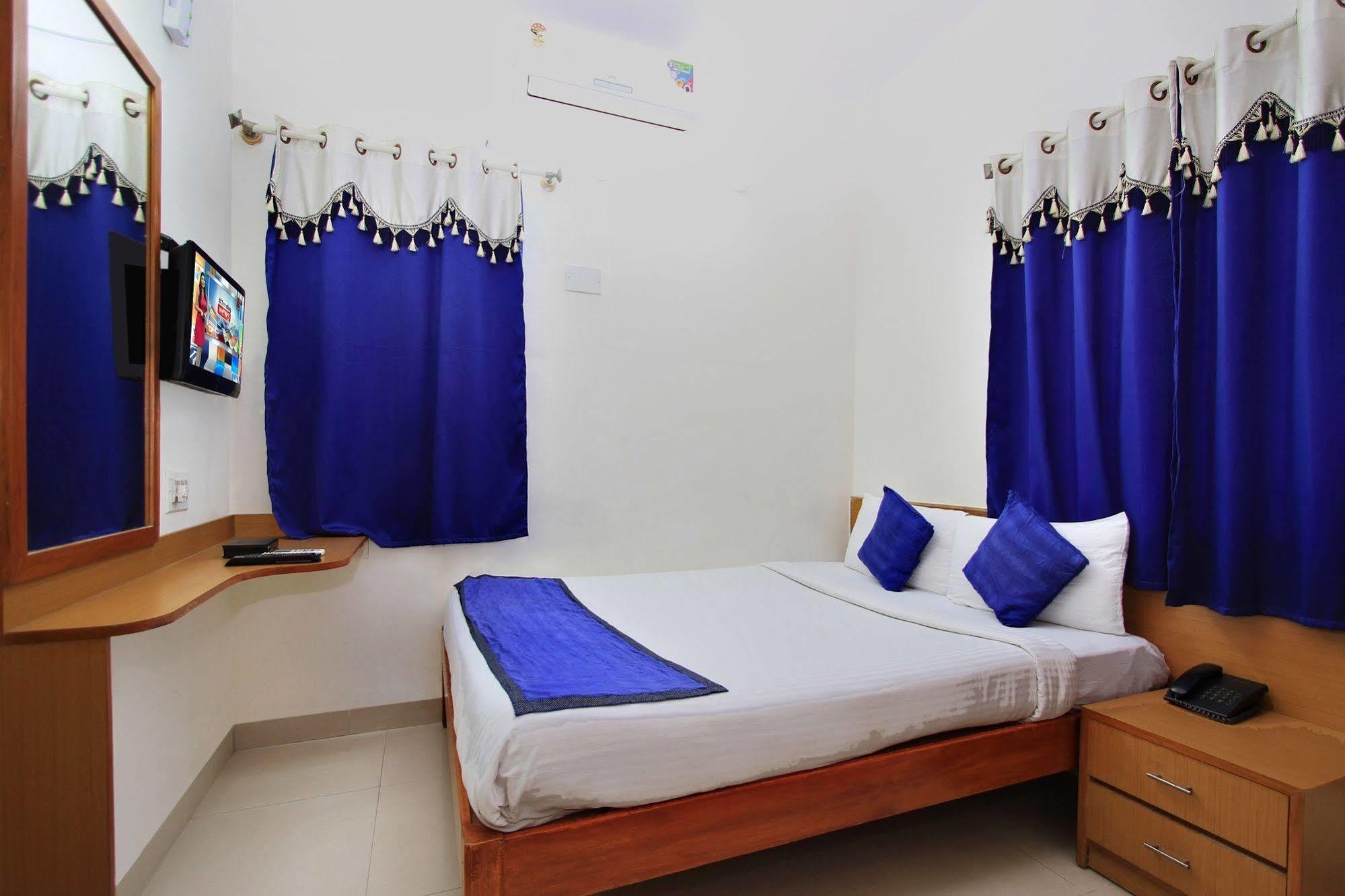 Kempton Hotel Kolkata Luaran gambar