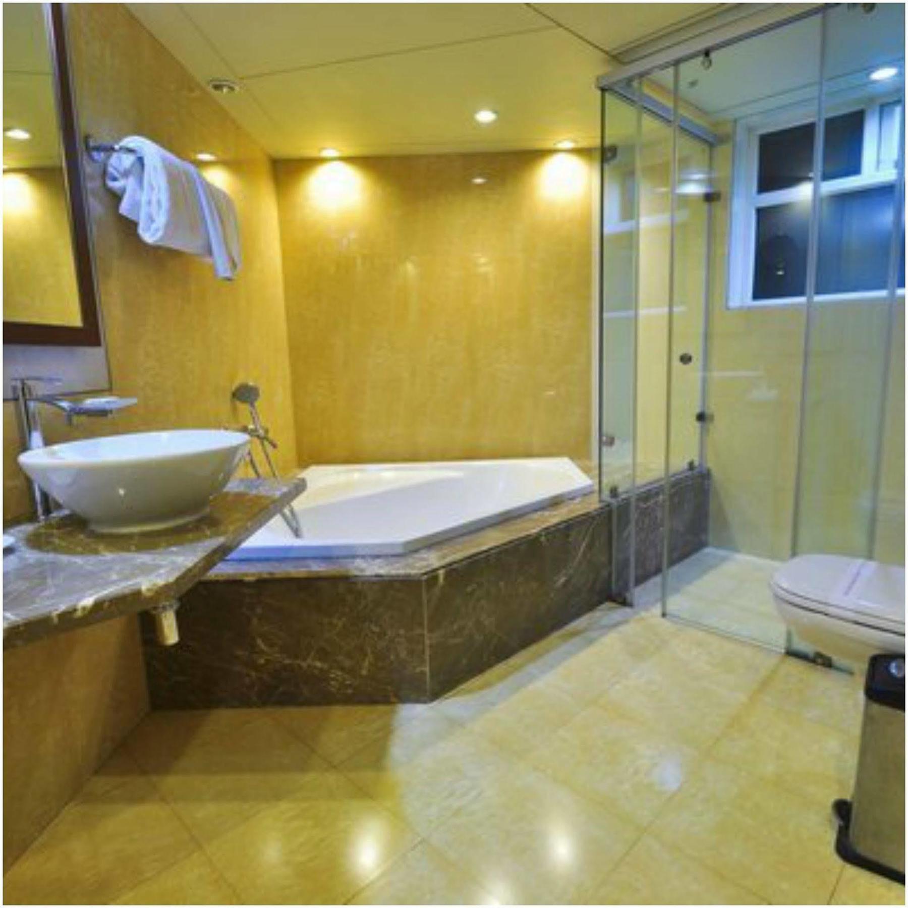 Kempton Hotel Kolkata Luaran gambar