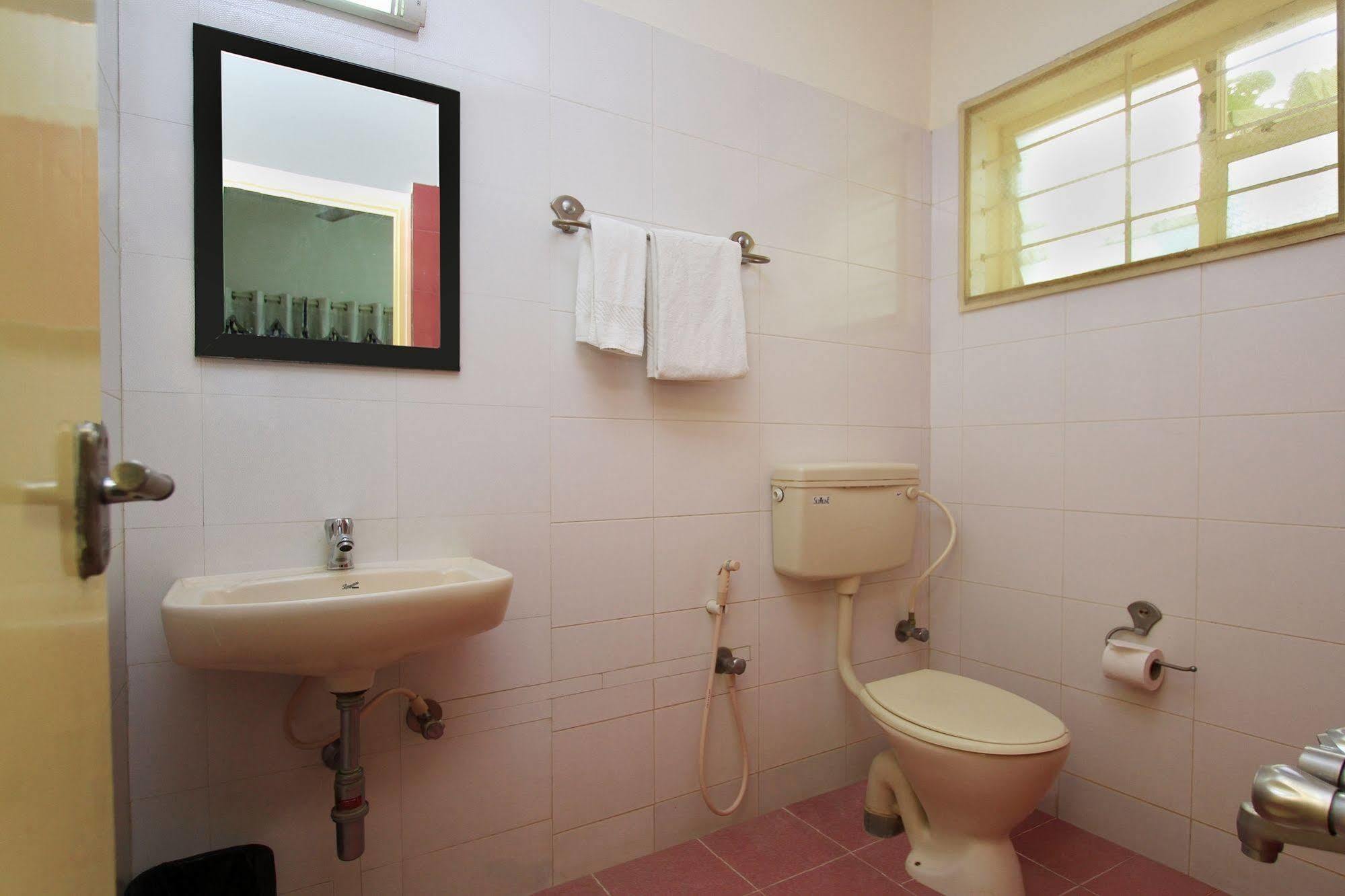 Kempton Hotel Kolkata Luaran gambar