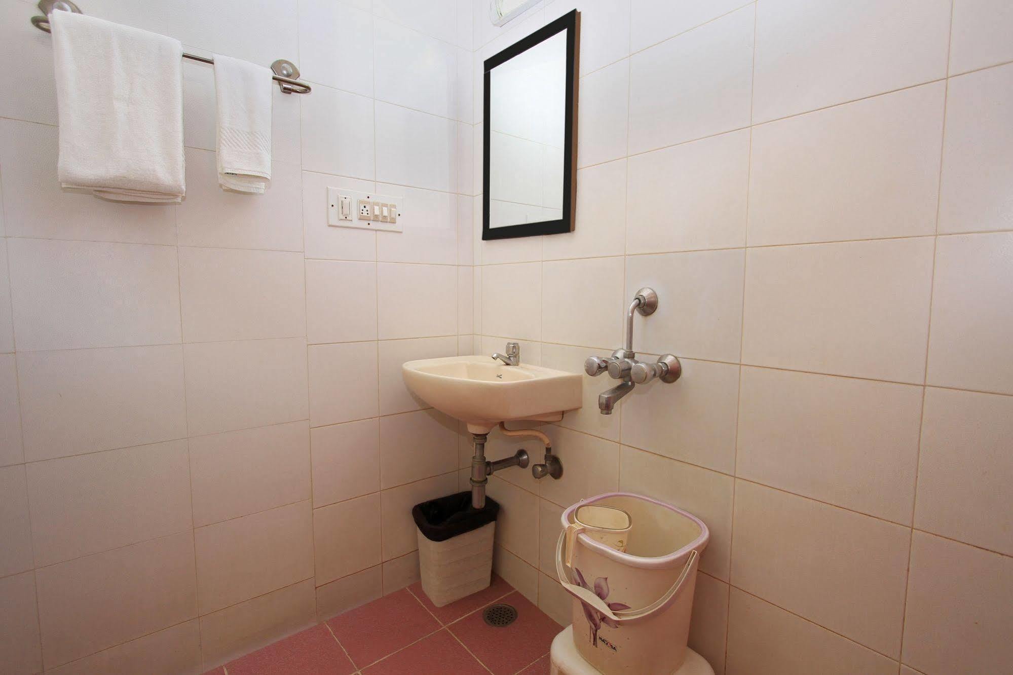 Kempton Hotel Kolkata Luaran gambar