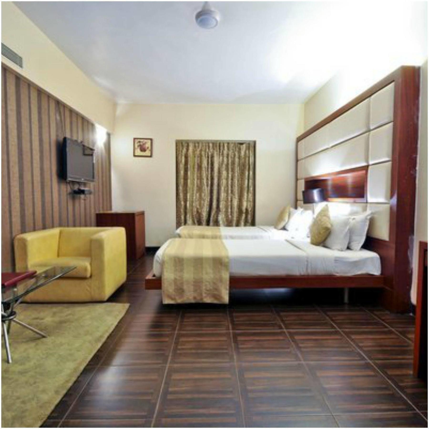 Kempton Hotel Kolkata Luaran gambar
