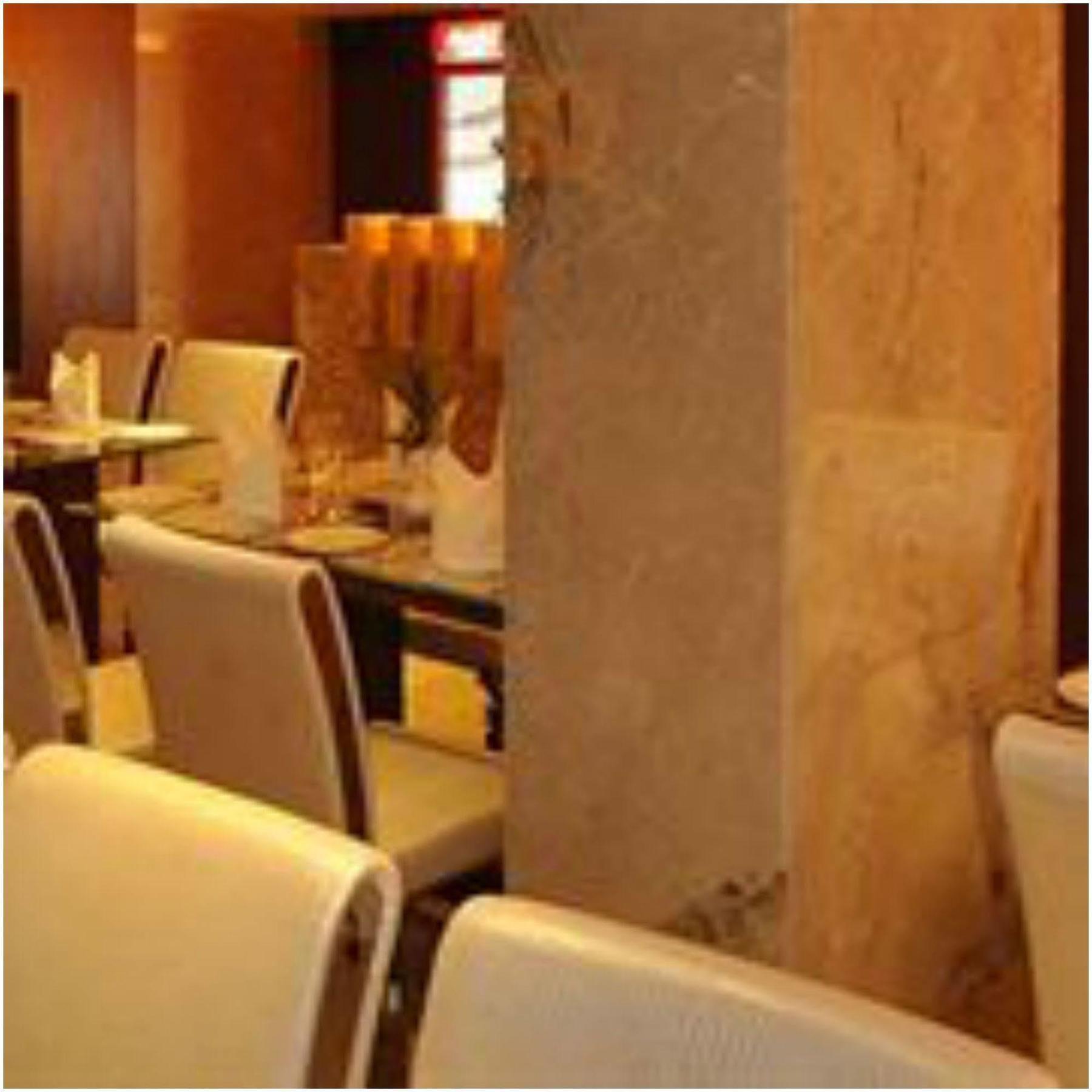 Kempton Hotel Kolkata Luaran gambar